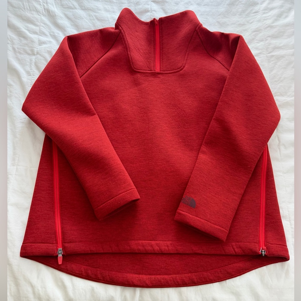 The North Face Pull Over
